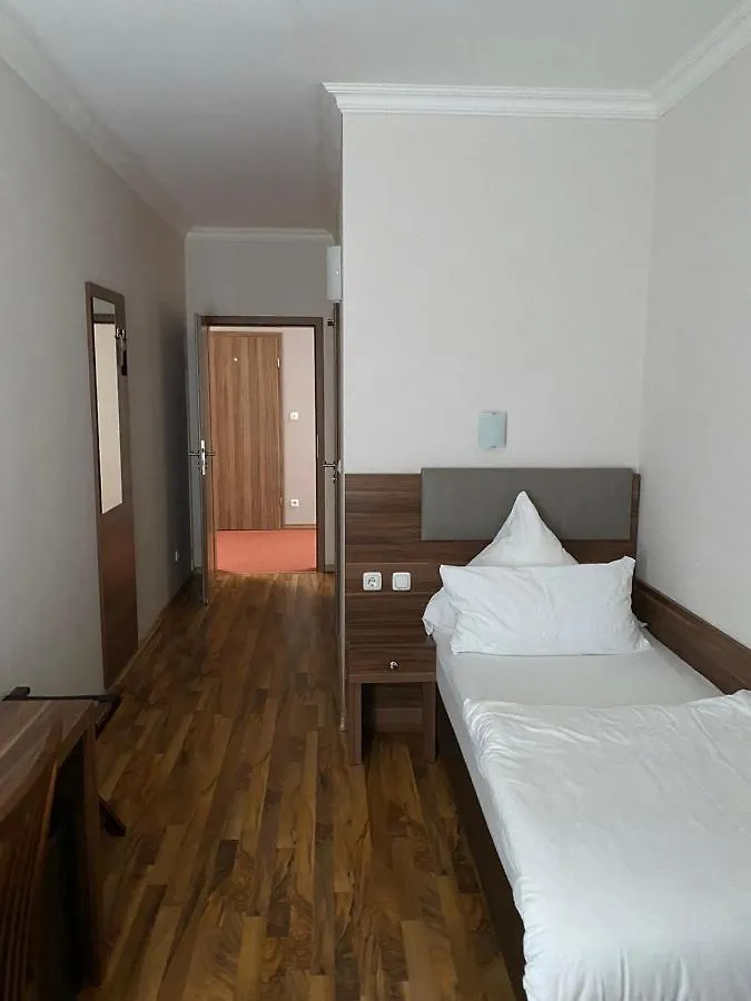 Hotel Isabella Франкфурт-на-Майне