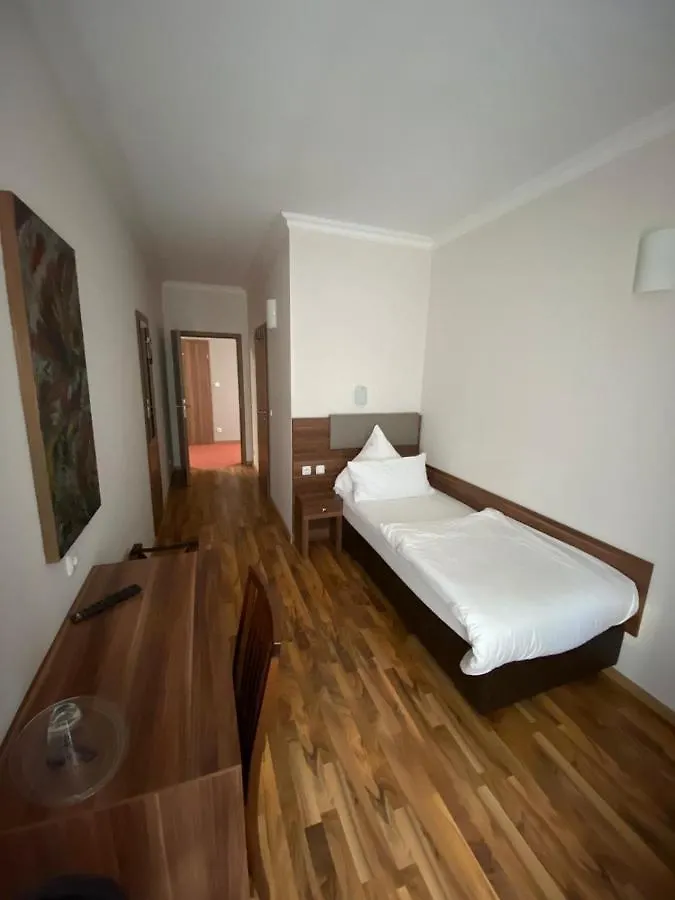 Hotel Isabella Франкфурт-на-Майне