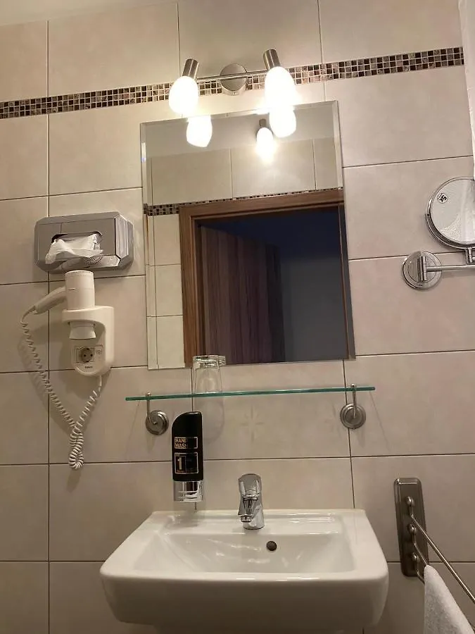 ***  Hotel Isabella Франкфурт-на-Майне Германия